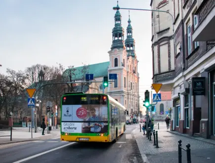 Reklama tranzytowa – co warto wiedzieć?