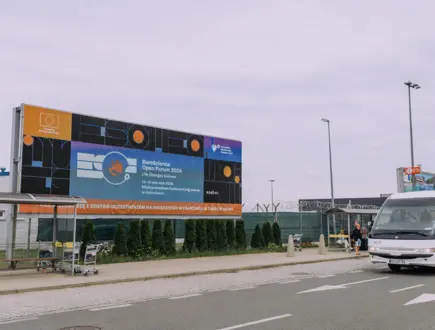DOOH - reklama video na ekranach LCD