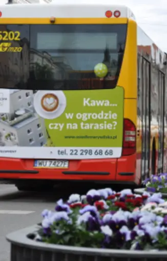 Unideveleopment - back - reklama na tyłach autobusów