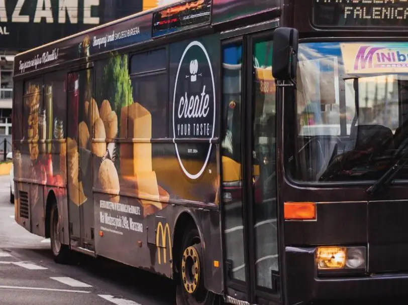 Reklama tranzytowa megabus